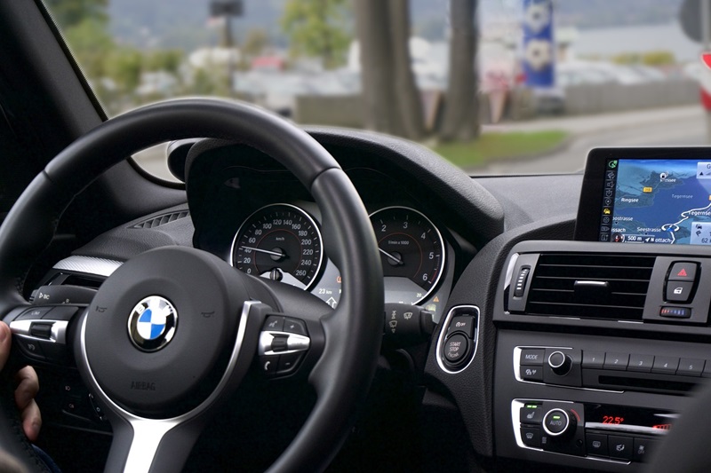 Best Savanna High School Behind the Wheel Training View of a Steering Wheel in a BMW